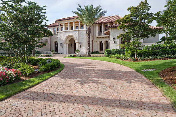 Best Professional Driveway Pavers  in Maud, TX